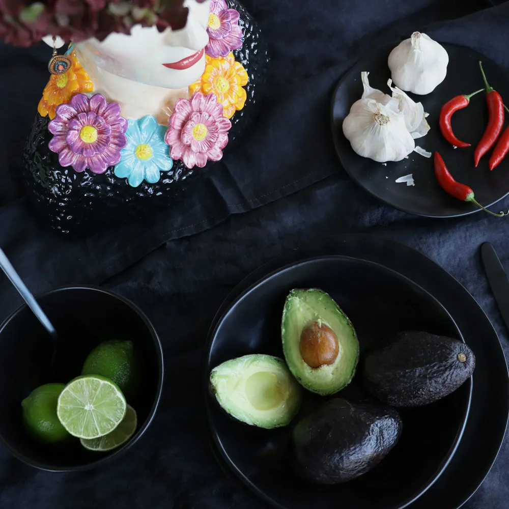 bord_organic_zwart_cm_0-1.webp KARE Design Bord Organic Zwart Ø26cm