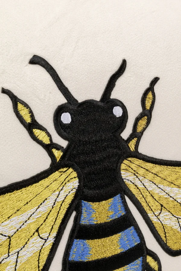 KARE Design Kussen Bee Wit 45x45cm