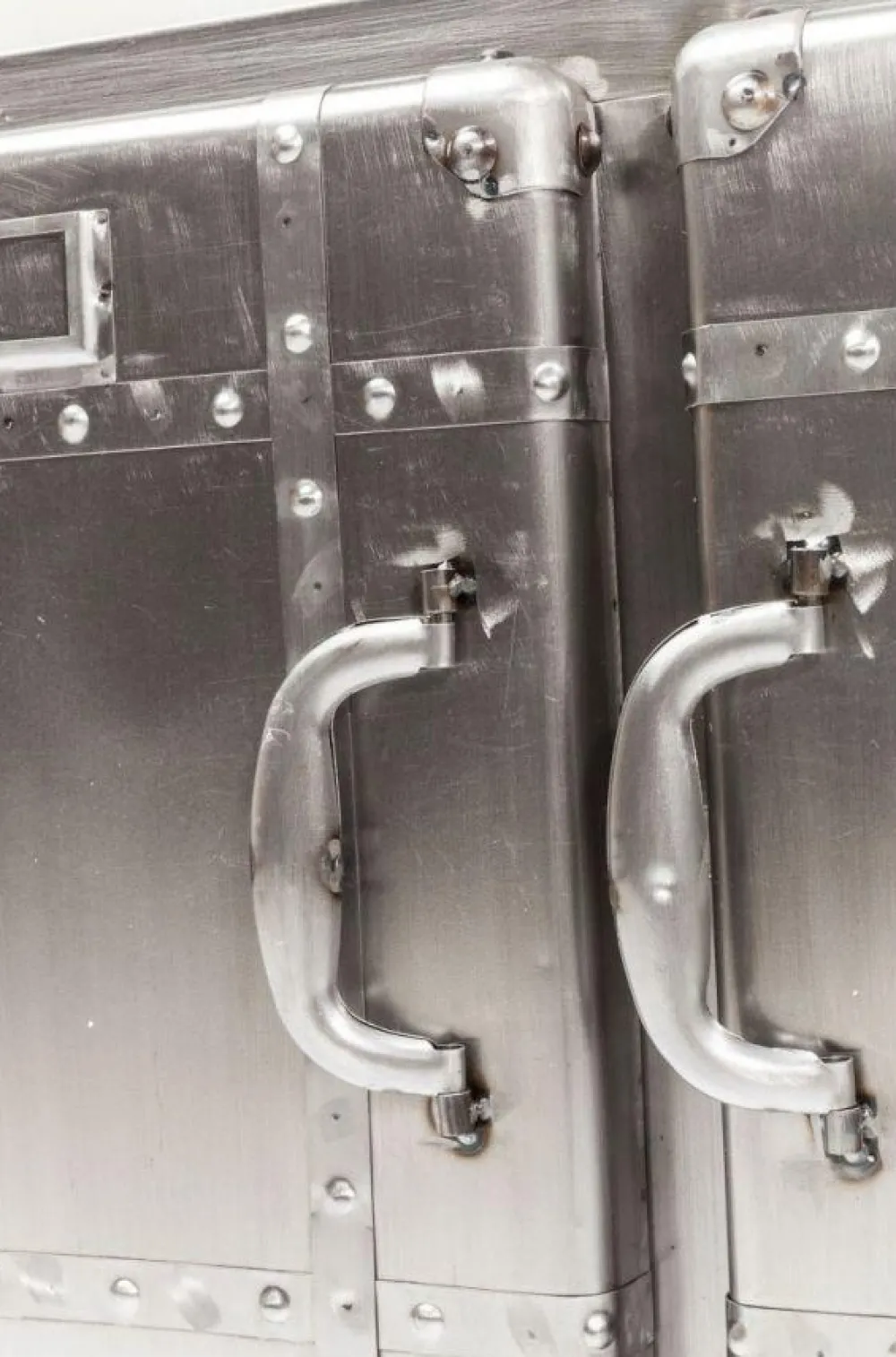 ladekast_buster__deuren_4.webp KARE Design Ladekast Buster 2 Deuren