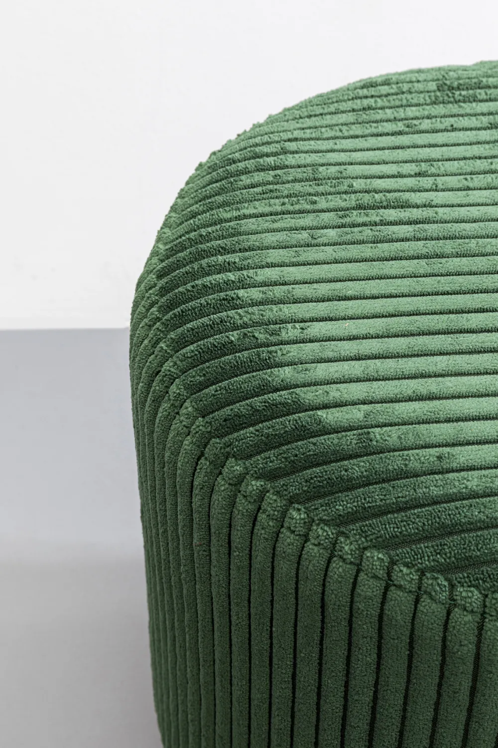 poef_cherry_dark_green_cord_brass_cm_1.webp KARE Design Poef Cherry Dark Green Cord Brass Ø35cm