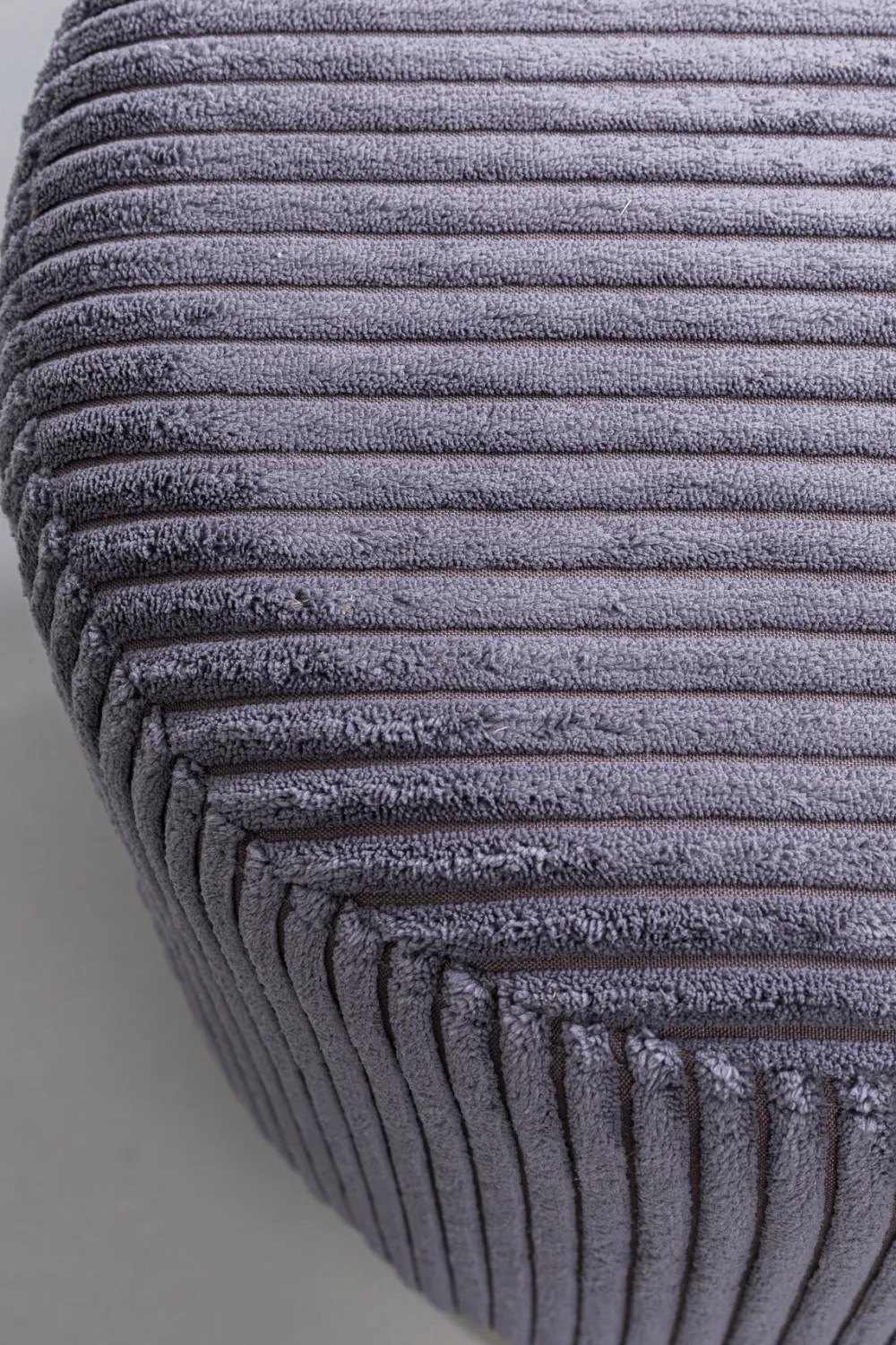 poef_cherry_grey_cord_brass_cm_0.webp KARE Design Poef Cherry Grey Cord Brass 35cm