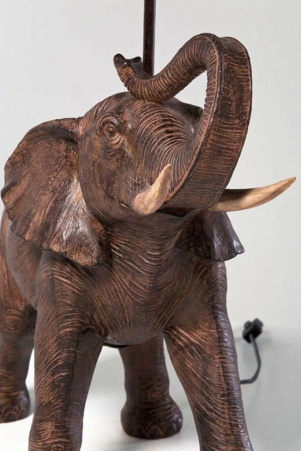 tafellamp_animal_olifant_safari_3.webp KARE Design Tafellamp Animal Olifant Safari