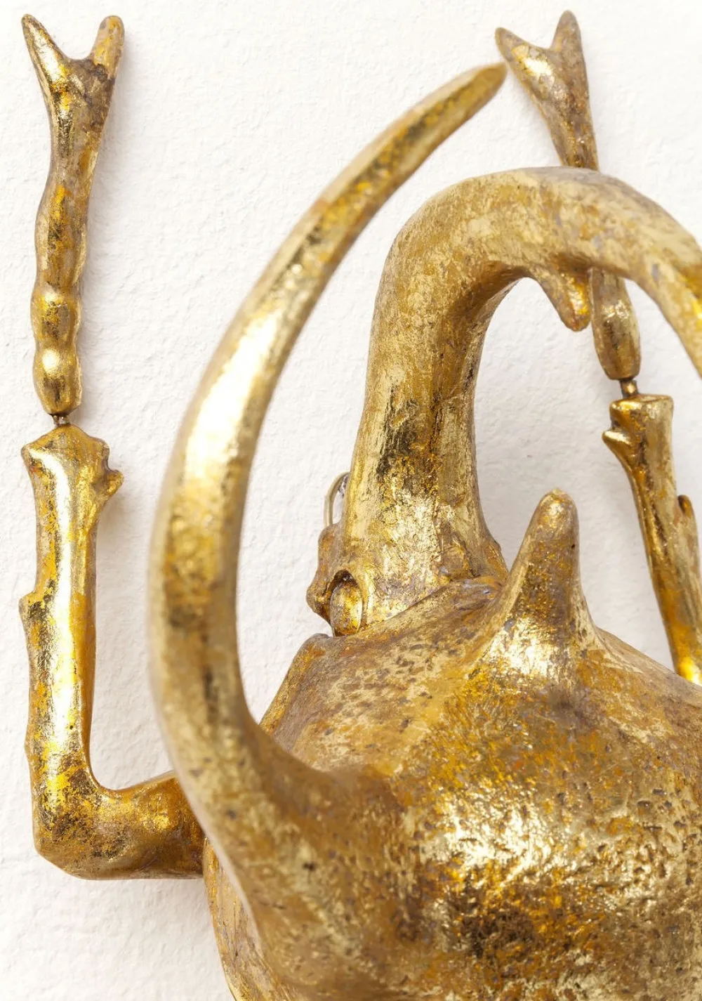 wanddecoratie_atlas_beetle_goud_1.webp KARE Design Wanddecoratie Atlas Beetle Goud